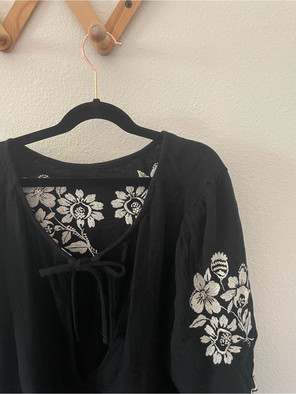 Black Boho Embroidered Floral Top - Picture 5 of 5